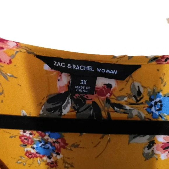 Floral 3/4 sleeve Blouse Size 3X. V-Neck - Picture 5 of 5